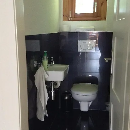 84qm, 2 Schlafzimmer Peterzell
