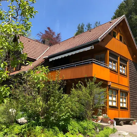84qm, 2 Schlafzimmer * Peterzell