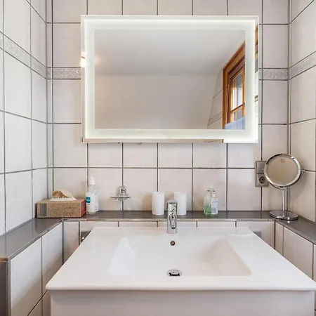 84qm, 2 Schlafzimmer Appartement