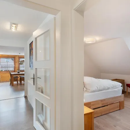 84qm, 2 Schlafzimmer Appartement